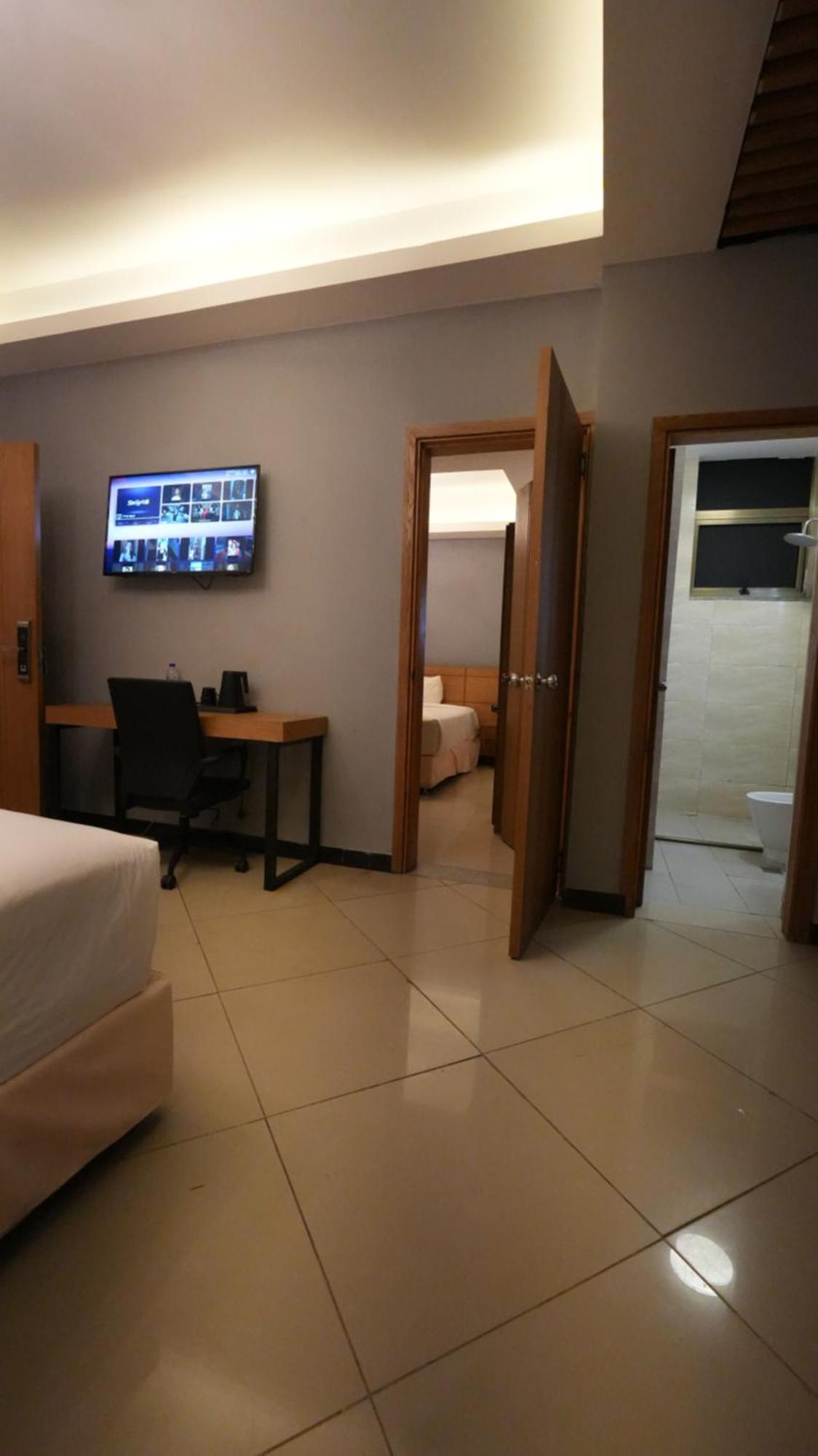 Mazeki Addis Boutique Hotel Bagian luar foto