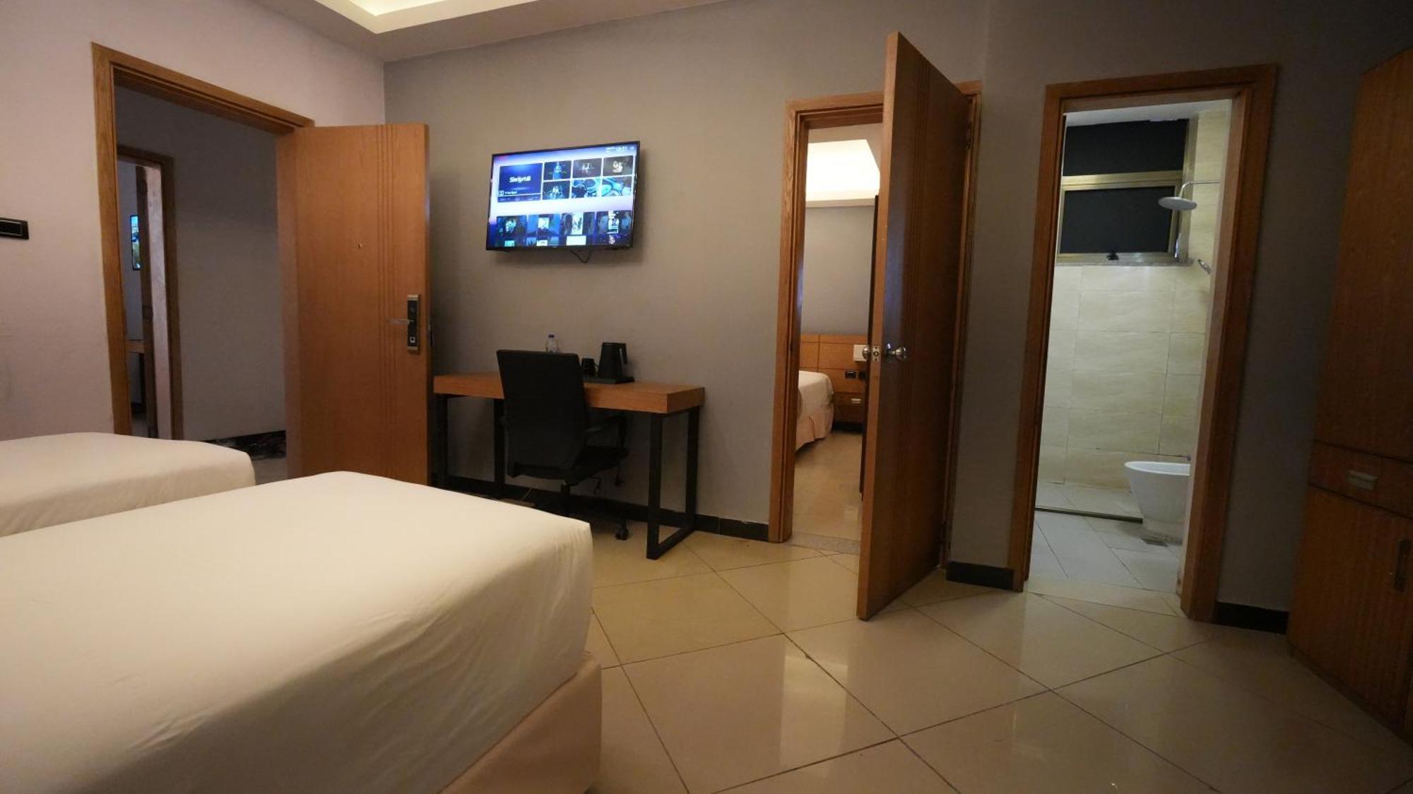 Mazeki Addis Boutique Hotel Bagian luar foto