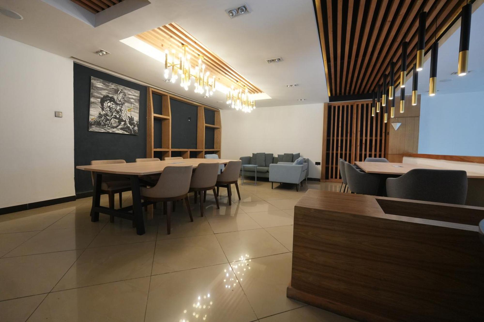 Mazeki Addis Boutique Hotel Bagian luar foto
