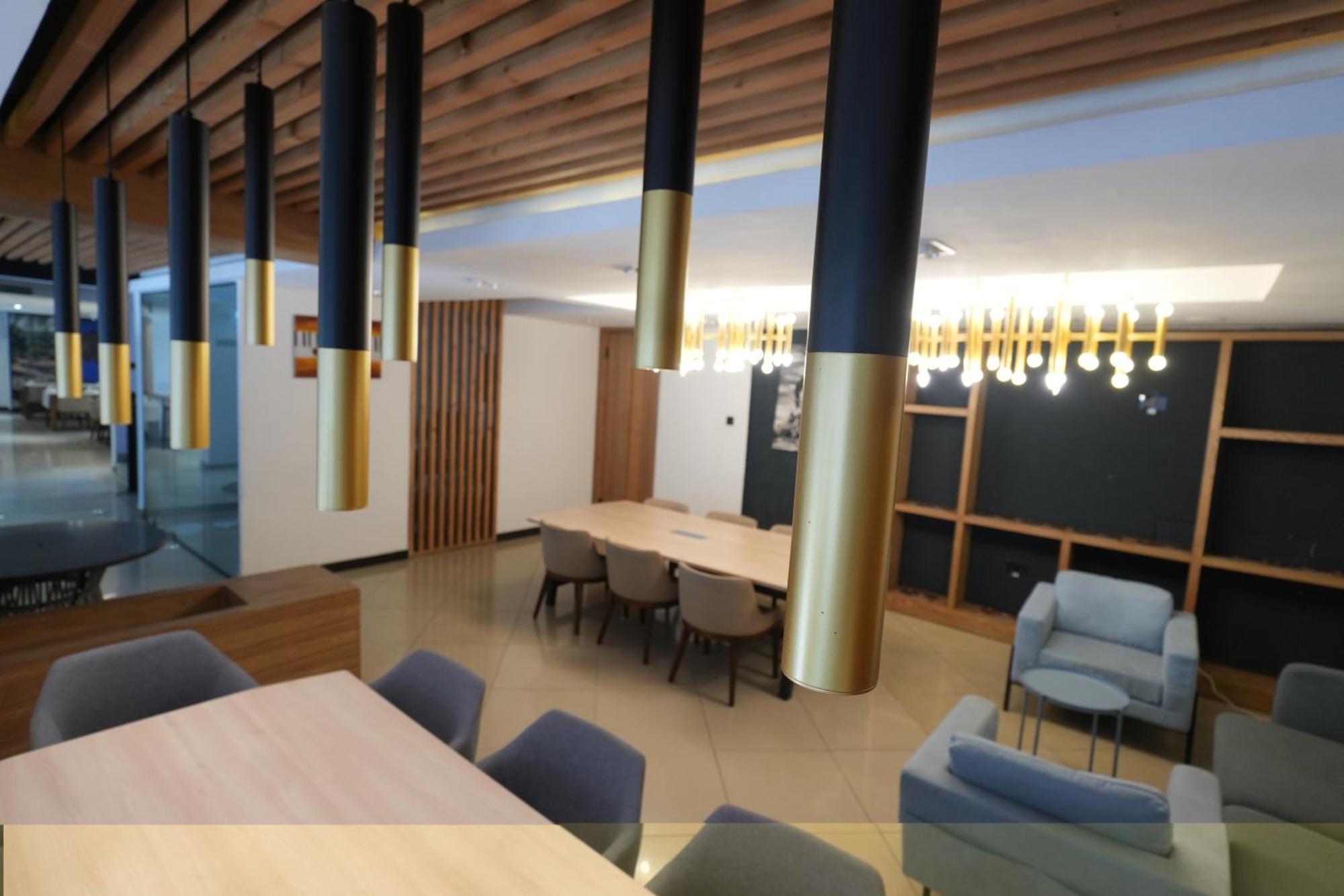 Mazeki Addis Boutique Hotel Bagian luar foto