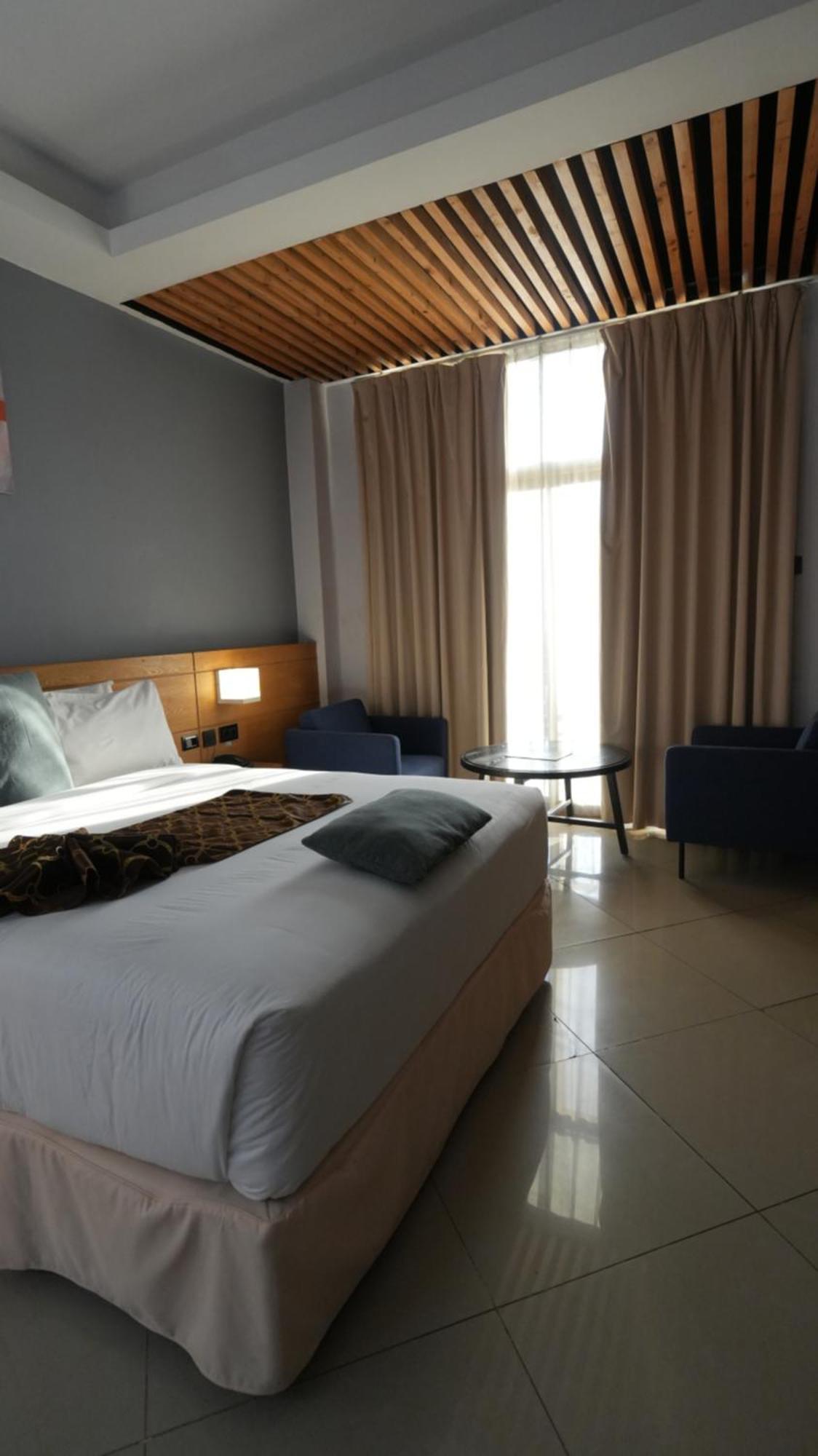Mazeki Addis Boutique Hotel Bagian luar foto