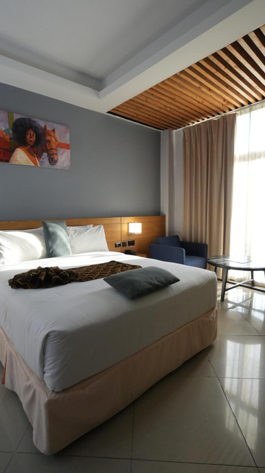 Mazeki Addis Boutique Hotel Bagian luar foto