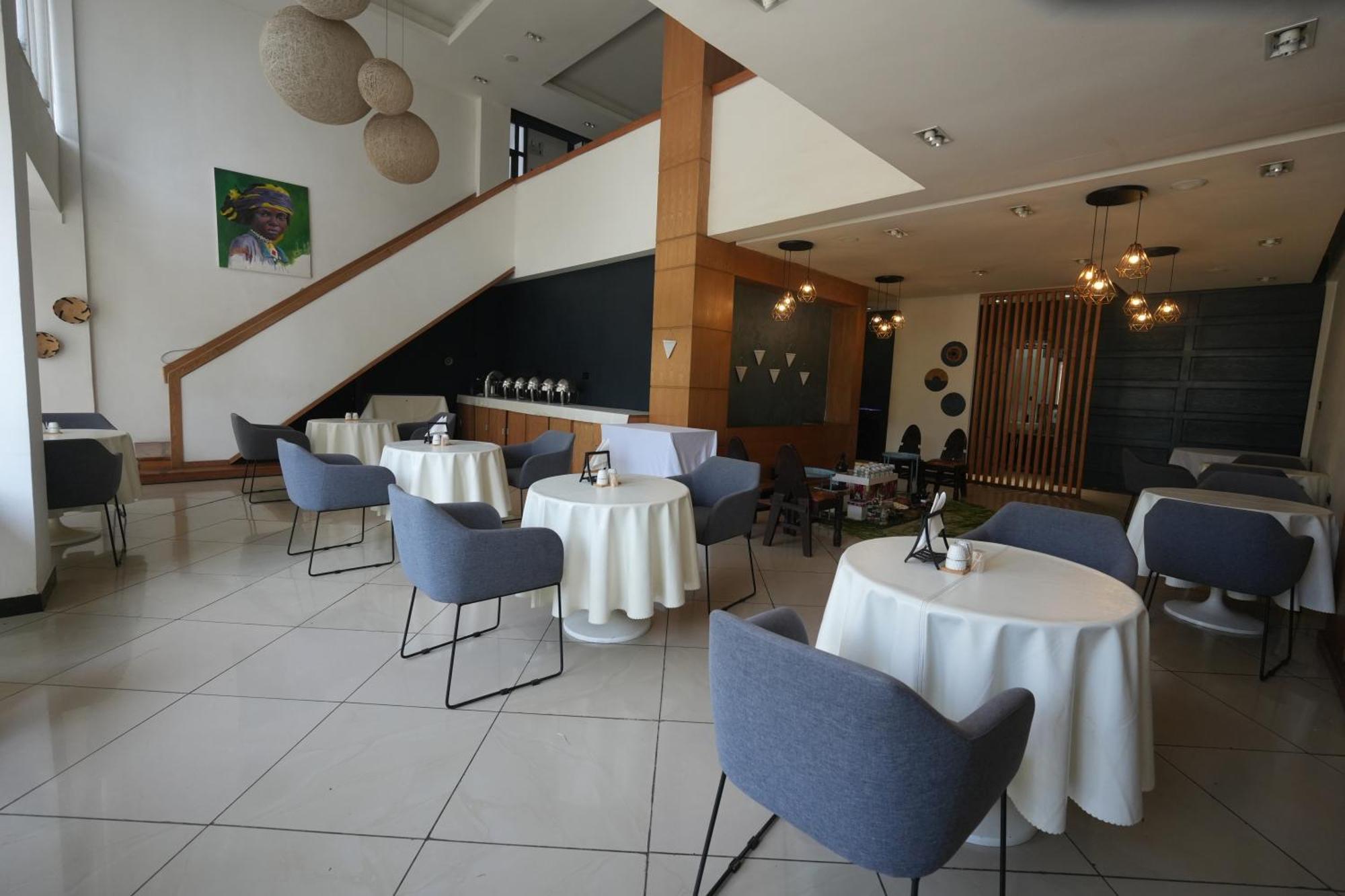 Mazeki Addis Boutique Hotel Bagian luar foto