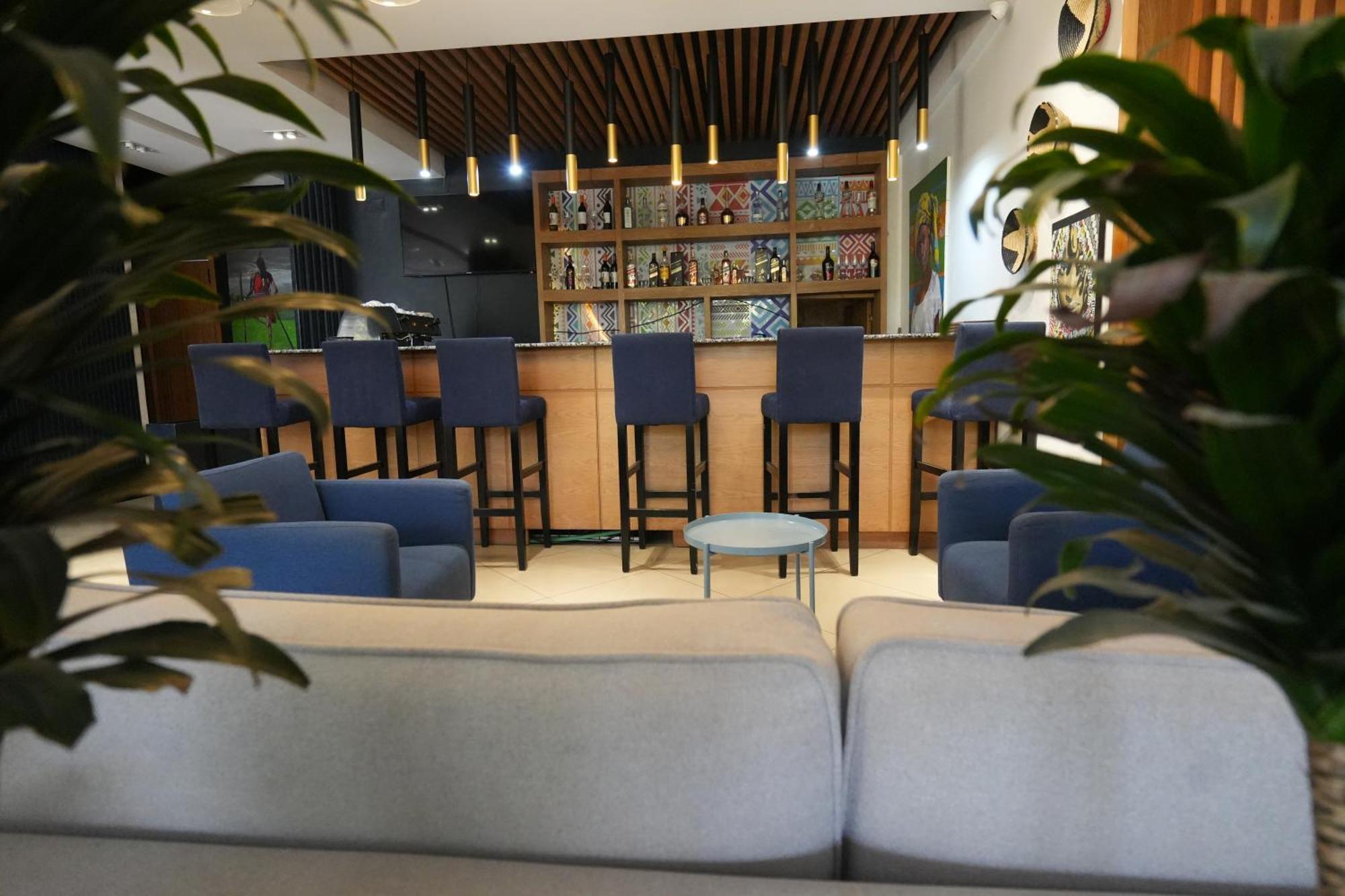 Mazeki Addis Boutique Hotel Bagian luar foto